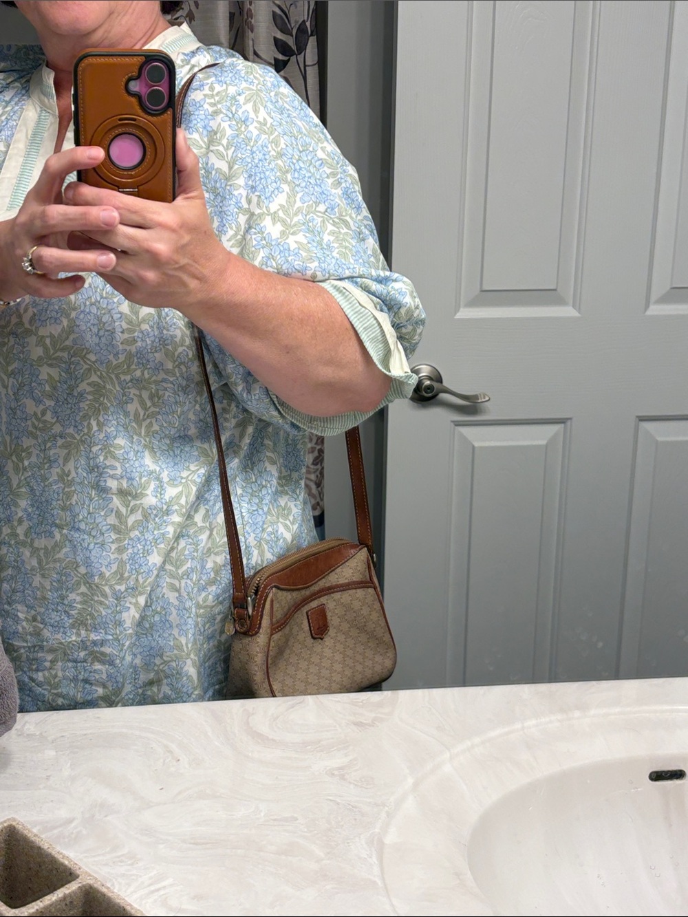 Small VTG Celine Triomphe Pattern Crossbody/shoulder PVC & Leather Luxury Bag - Picture 17 of 17